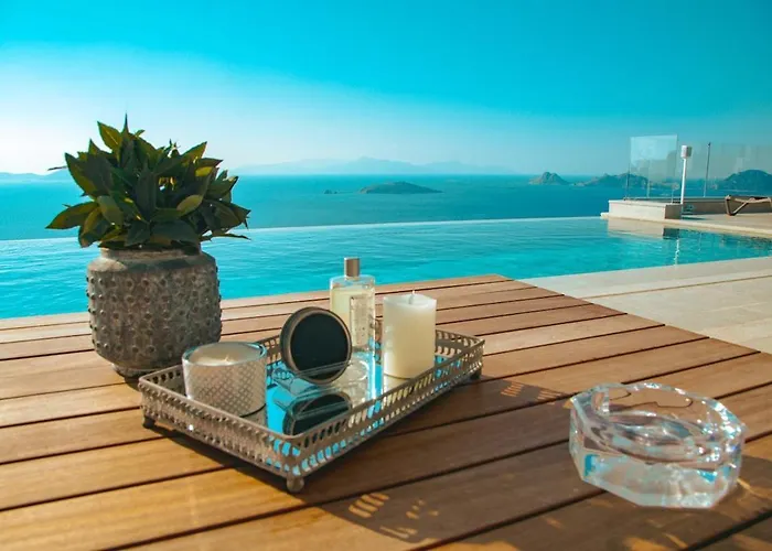 Luxury In With Breathtaking Views Vila