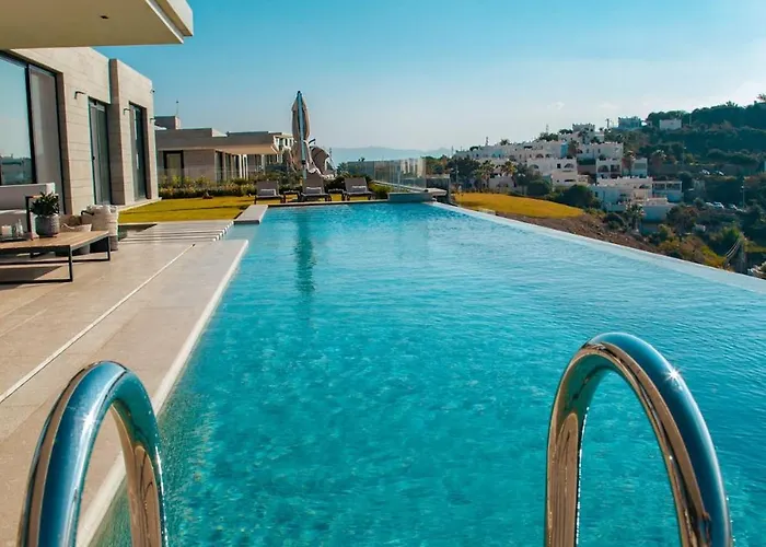 Luxury In With Breathtaking Views Vila *