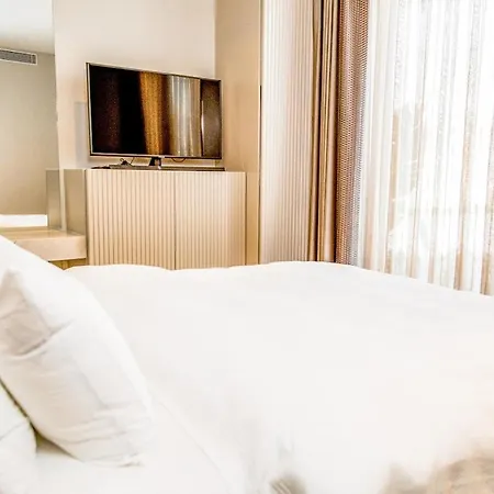 Luxury In With Breathtaking Views *