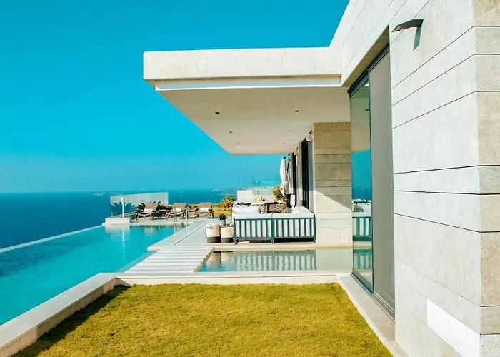 Luxury In With Breathtaking Views *