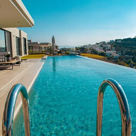 Luxury In With Breathtaking Views ヴィラ *